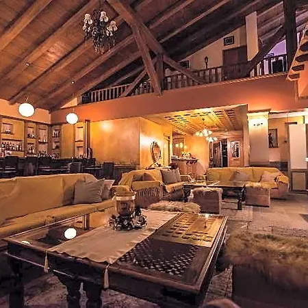 Vitina House Otel