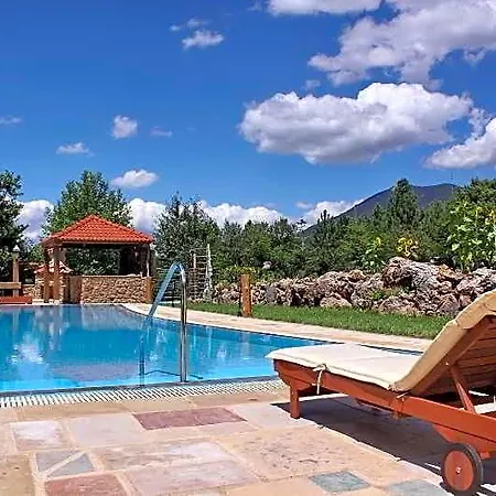 Otel Vitina House 4*