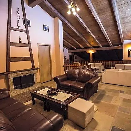 Otel Vitina House